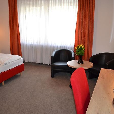 Hotel Minerva Garni Düsseldorf Exterior foto