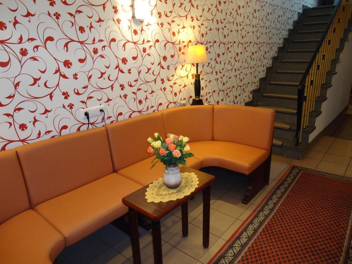 Hotel Minerva Garni Düsseldorf Exterior foto
